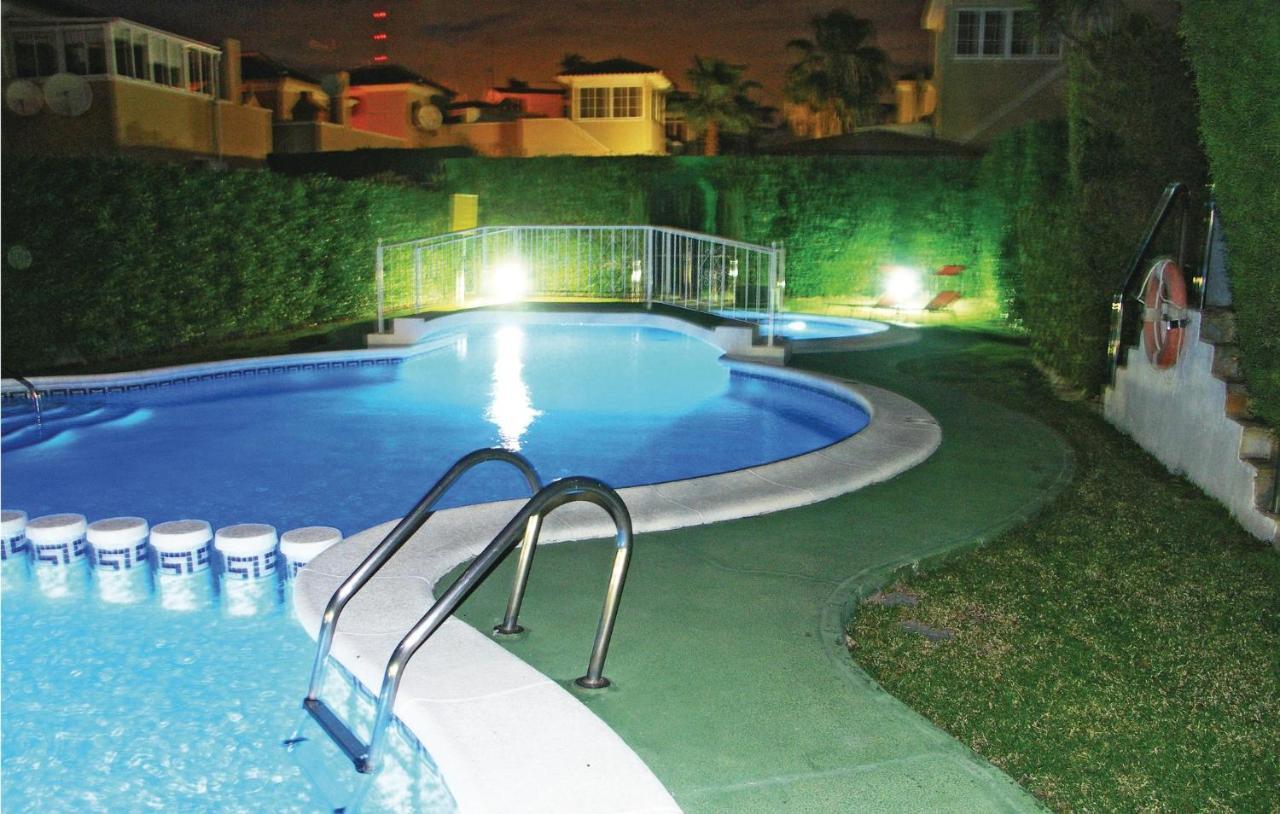 2 Bedroom Nice Apartment In Guardamar Del Segura Exterior foto